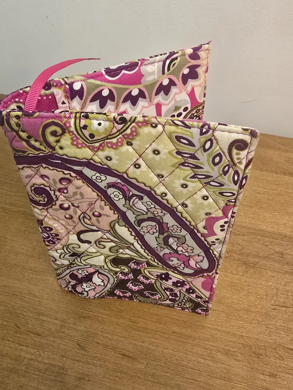 Vera Bradley Very BERRY  Paisley Quilted E-reader,kindle, NOOK, Cover